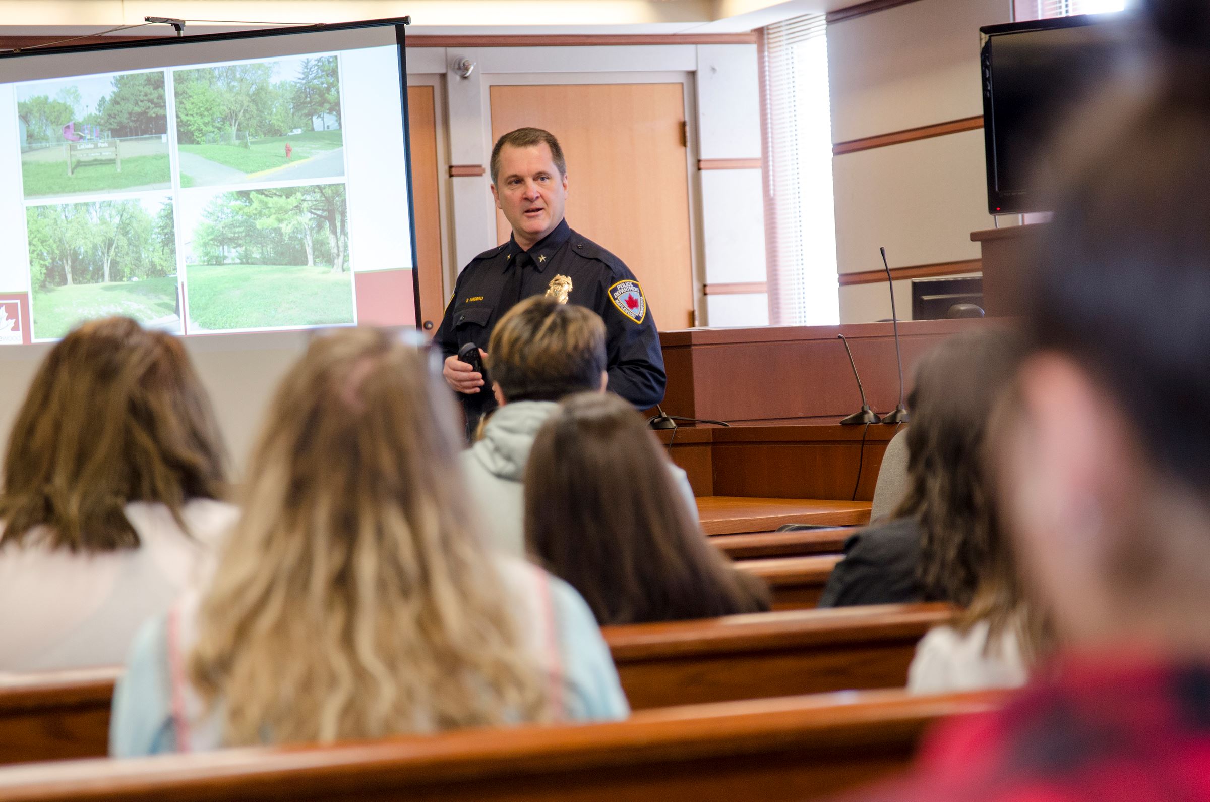 Policing in the 21st Century presentation by Maplewood Police Chief Scott Nadeau